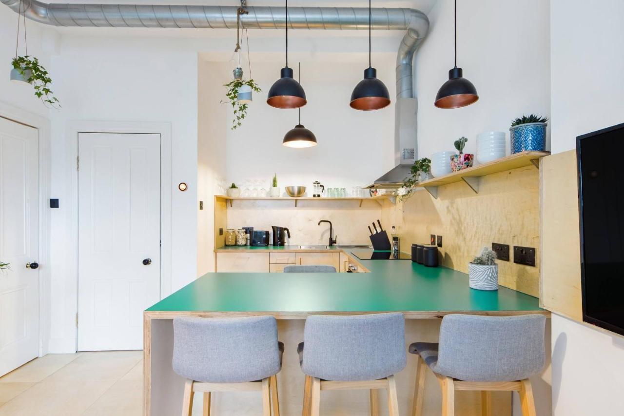 The Plywood Flat, Modern Style In A Traditional Tenement Единбург Екстер'єр фото