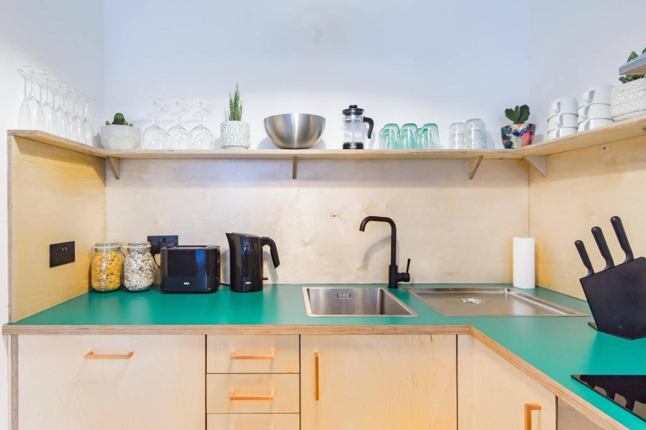 The Plywood Flat, Modern Style In A Traditional Tenement Единбург Екстер'єр фото
